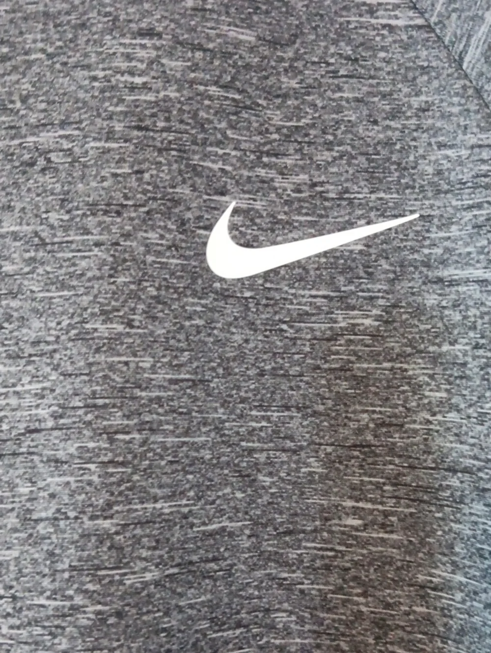 Nike Men’s Long Sleeve Dri-FIT Heathered Charcoal Gray Performance Tee
